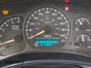 2002 Chevrolet Tahoe Z71 with VIN 1GNEK13Z22R303223, listed as a IAAI auction lot 41527148 with 211,835 mi miles. Bid and sale history available at carsss.com. Image 7.