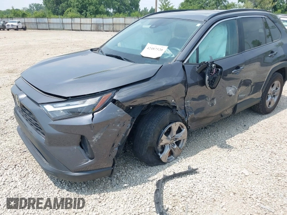 2022 Toyota RAV4 XLE with VIN 2T3W1RFV1NW188402, listed as a IAAI auction lot 42487520 with 75,900 mi miles and . Bid and sale history available at DreamBid. Image 6.