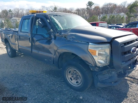 2013 Ford Super Duty F-250 SRW XL with VIN 1FT7W2A61DEA81188, listed as a IAAI auction lot 41742323 with 5 mi miles. Bid and sale history available at carsss.com. Image 1.