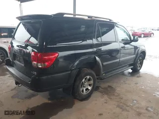 2005 Toyota Sequoia SR5 with VIN 5TDZT34A45S252289, listed as a IAAI auction lot 41549278 with 408,799 mi miles. Bid and sale history available at carsss.com. Image 4.