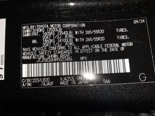 2024 Lexus GX with VIN JTJTBCDX4R5023486, listed as a IAAI auction lot 41192777 with 2,212 mi miles. Bid and sale history available at carsss.com. Image 9.
