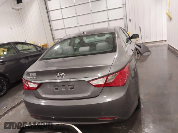 2011 Hyundai Sonata GLS with VIN 5NPEB4AC9BH028272, listed as a IAAI auction lot 42044836 with 132,696 mi miles. Bid and sale history available at carsss.com. Image 17.