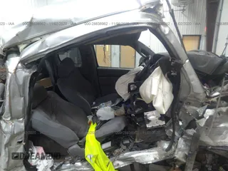 2006 Toyota Tacoma PreRunner z VIN 5TETU62N56Z200250, wystawiony jako IAAI lot #28838962 z przebiegiem Nie podano mil oraz . Historia ofert i sprzedaży dostępna na DreamBid. Obrazek 5.