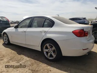 2013 BMW 3 Series 328i xDrive z VIN WBA3B3C5XDF536289, wystawiony jako Copart lot #55786625 z przebiegiem 84 299 mil mil oraz Szkoda całkowita • Salvage title. Historia ofert i sprzedaży dostępna na DreamBid. Obrazek 2.