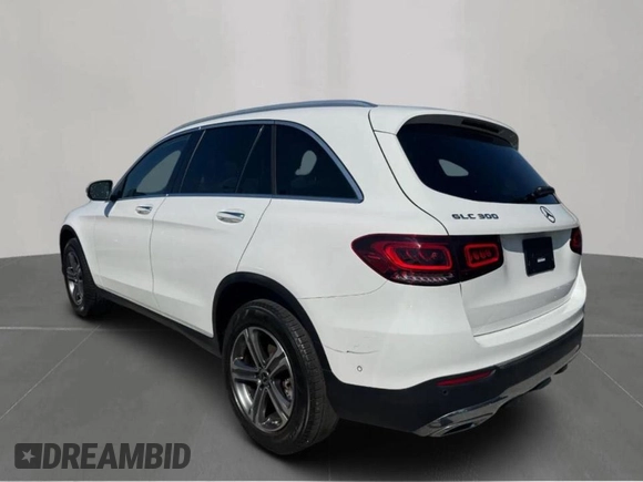 2021 Mercedes-Benz GLC 300 z VIN W1N0G8DB6MV300830, wystawiony jako Copart lot #61652945 z przebiegiem 135 882 mil mil oraz Czysty tytuł • Clean title. Historia ofert i sprzedaży dostępna na DreamBid. Obrazek 3.
