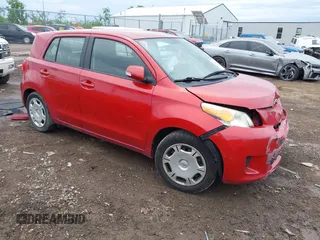 2009 Scion xD z VIN JTKKU10469J045739, wystawiony jako IAAI lot #42232101 z przebiegiem 114 304 mil mil oraz . Historia ofert i sprzedaży dostępna na DreamBid. Obrazek 1.