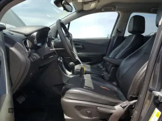 2021 Chevrolet Trax LT with VIN KL7CJPSB0MB325921, listed as a Copart auction lot 56986325 with 78,937 mi miles and Salvage title. Bid and sale history available at DreamBid. Image 7.