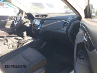 2017 Nissan Rogue SL with VIN JN8AT2MV8HW012357, listed as a IAAI auction lot 42175399 with 106,225 mi miles and . Bid and sale history available at DreamBid. Image 5.