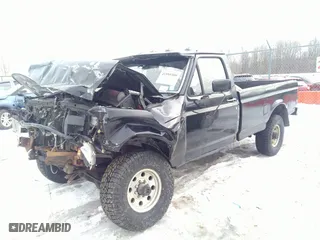 1997 Ford F-250 HD with VIN 1FTHF26F1VEA71176, listed as a IAAI auction lot 41595509 with 136,046 mi miles. Bid and sale history available at carsss.com. Image 17.