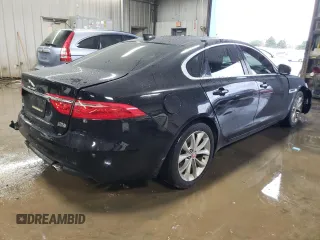 2018 Jaguar XF 25t Premium with VIN SAJBJ4FX8JCY54463, listed as a Copart auction lot 81089384 with 90,263 mi miles and Salvage Title. Bid and sale history available at carsss.com. Image 3.