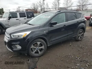 2018 Ford Escape SEL with VIN 1FMCU9HD5JUA26757, listed as a Copart auction lot 52683605 with 33,967 mi miles and Salvage Title. Bid and sale history available at carsss.com. Image 1.