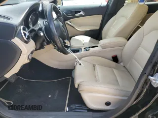 2017 Mercedes-Benz GLA 250 z VIN WDCTG4GB4HJ360735, wystawiony jako Copart lot #56013975 z przebiegiem 105 657 mil mil oraz Czysty tytuł • Clean title. Historia ofert i sprzedaży dostępna na DreamBid. Obrazek 7.