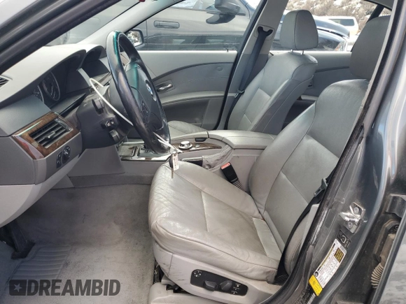 2006 BMW 5 Series 530xi with VIN WBANF73526CG66448, listed as a Copart auction lot 44556285 with 147,438 mi miles and Salvage Title. Bid and sale history available at DreamBid. Image 7.