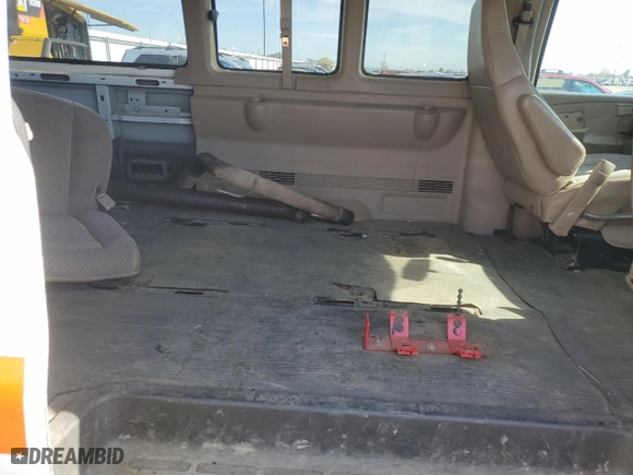 2007 Chevrolet Express Passenger with VIN 1GAHG39U171190748, listed as a Copart auction lot 43731365 with 177,389 mi miles and Clean Title. Bid and sale history available at carsss.com. Image 11.