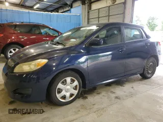 2009 Toyota Matrix z VIN 2T1KU40E59C071844, wystawiony jako Copart lot #58004735 z przebiegiem 215 160 mil mil oraz Czysty tytuł • Clean title. Historia ofert i sprzedaży dostępna na DreamBid. Obrazek 1.