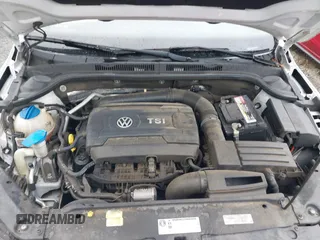 2015 Volkswagen Jetta Sedan 1.8T SE with VIN 3VWD17AJ6FM237674, listed as a IAAI auction lot 41613054 with 71,325 mi miles. Bid and sale history available at carsss.com. Image 10.