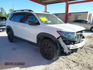 2022 Honda Passport Elite with VIN 5FNYF8H07NB017245, listed as a IAAI auction lot 41283944 with 35,780 mi miles. Bid and sale history available at carsss.com. Image 1.