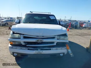 2003 Chevrolet Tahoe Z71 with VIN 1GNEK13T73R225437, listed as a IAAI auction lot 41679198 with 199,048 mi miles. Bid and sale history available at carsss.com. Image 6.