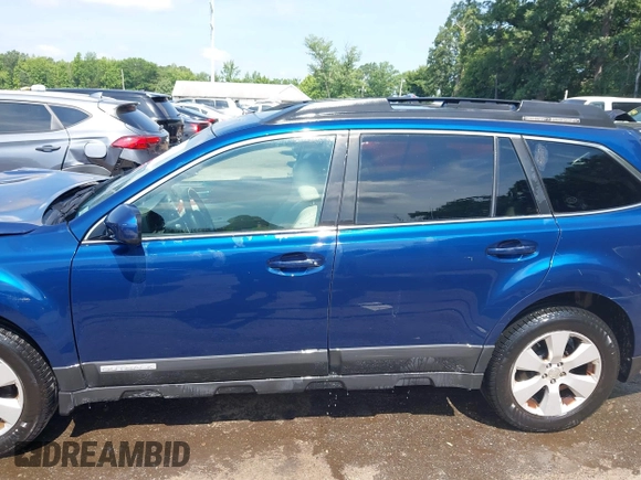2010 Subaru Outback Limited Power Moon z VIN 4S4BRBKC9A3385376, wystawiony jako IAAI lot #42628742 z przebiegiem 106 812 mil mil oraz . Historia ofert i sprzedaży dostępna na DreamBid. Obrazek 14.