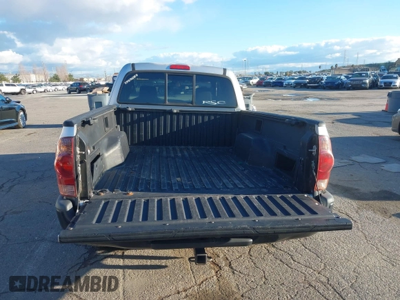 2006 Toyota Tacoma z VIN 5TETX22N26Z282695, wystawiony jako IAAI lot #41540262 z przebiegiem 259 961 mil mil oraz . Historia ofert i sprzedaży dostępna na DreamBid. Obrazek 17.