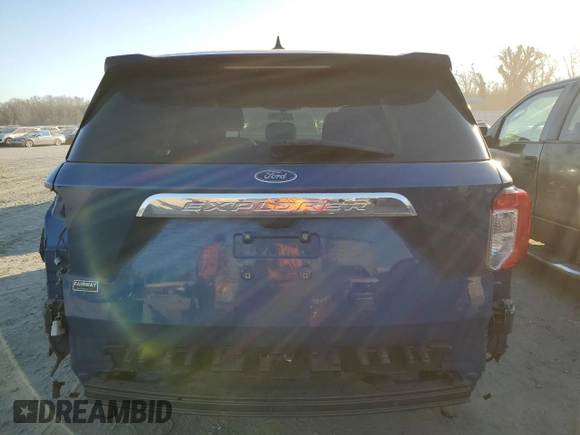2022 Ford Explorer z VIN 1FMSK7BH4NGB93987, wystawiony jako Copart lot #46598345 z przebiegiem 85 281 mil mil oraz Szkoda całkowita • Salvage title. Historia ofert i sprzedaży dostępna na DreamBid. Obrazek 6.