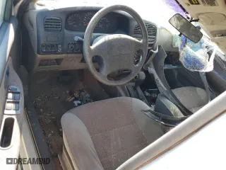 1998 Kia Sportage with VIN KNDJB7232W5569054, listed as a Copart auction lot 82756824 with 106,550 mi miles and Salvage Title. Bid and sale history available at carsss.com. Image 8.