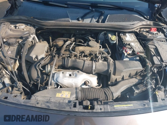 2017 Infiniti QX30 Premium z VIN SJKCH5CP4HA023330, wystawiony jako IAAI lot #42407253 z przebiegiem 132 317 mil mil oraz . Historia ofert i sprzedaży dostępna na DreamBid. Obrazek 10.