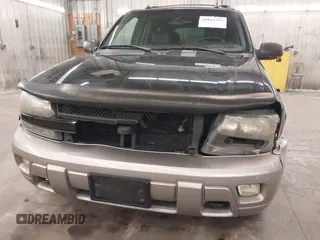 2004 Chevrolet TrailBlazer LS with VIN 1GNDT13S942308362, listed as a IAAI auction lot 41913292 with 153,458 mi miles. Bid and sale history available at carsss.com. Image 6.