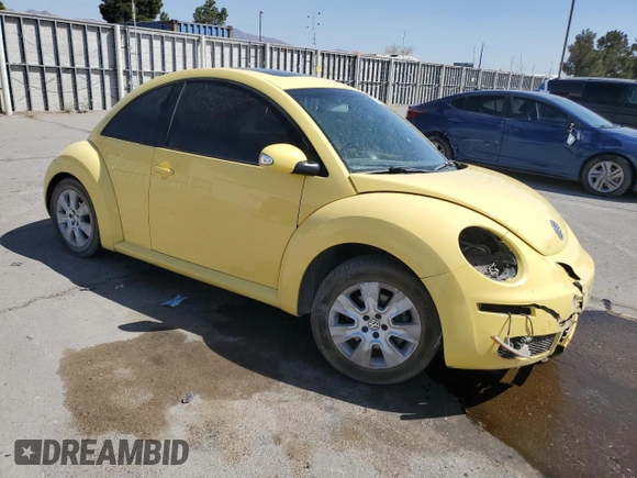 2008 Volkswagen Beetle S with VIN 3VWRW31C68M527286, listed as a Copart auction lot 52229925 with 112,582 mi miles and Clean Title. Bid and sale history available at DreamBid. Image 4.