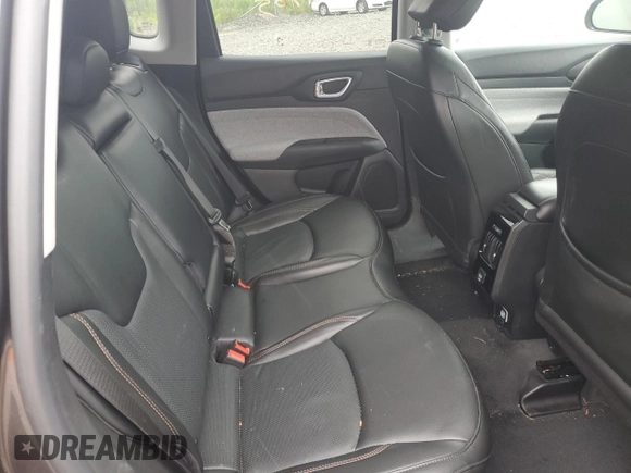 2022 Jeep Compass Latitude Lux with VIN 3C4NJDFB7NT203531, listed as a Copart auction lot 58261785 with 17,525 mi miles and Salvage title. Bid and sale history available at DreamBid. Image 11.