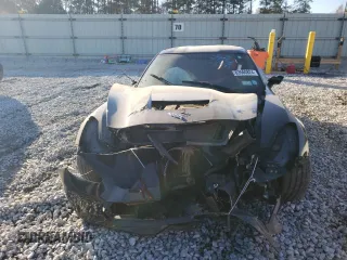 2016 Chevrolet Corvette 3LT z VIN 1G1YF2D73G5118201, wystawiony jako Copart lot #83560824 z przebiegiem Nie podano mil oraz Szkoda całkowita • Salvage title. Historia ofert i sprzedaży dostępna na DreamBid. Obrazek 5.