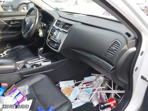 2018 Nissan Altima 2.5 SL with VIN 1N4AL3AP6JC184830, listed as a IAAI auction lot 41330554 with 93,955 mi miles. Bid and sale history available at carsss.com. Image 5.