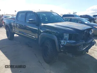 2017 Toyota Tacoma SR5 with VIN 3TMDZ5BN3HM032253, listed as a IAAI auction lot 41477853 with 78,887 mi miles. Bid and sale history available at carsss.com. Image 1.