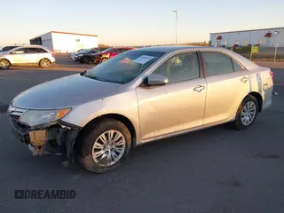 2013 Toyota Camry L with VIN 4T1BF1FK1DU272007, listed as a IAAI auction lot 40955929 with 157,042 mi miles. Bid and sale history available at carsss.com. Image 2.