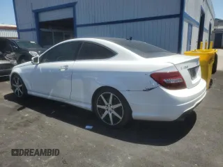 2015 Mercedes-Benz C 250 with VIN WDDGJ4HB8FG370143, listed as a Copart auction lot 63842945 with 163,354 mi miles and Clean title. Bid and sale history available at DreamBid. Image 2.