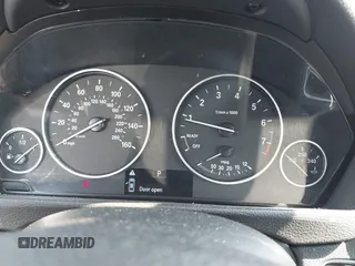 2015 BMW 3 Series 328i с VIN WBA3A5G50FNS91391, выставлен на аукционе IAAI как лот 42095644 с пробегом 184 702 миль миль и . История ставок и продаж доступна на DreamBid. Изображение 7.