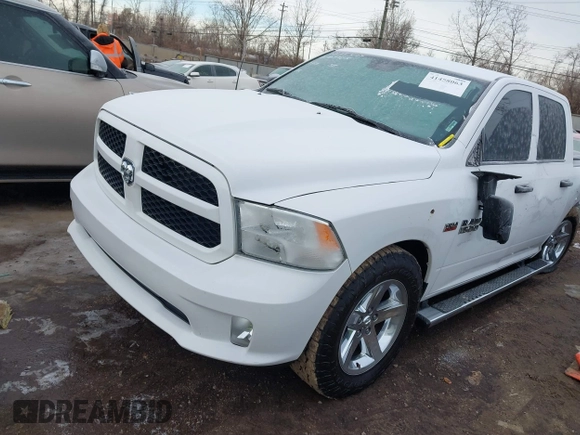 2015 Ram 1500 Express z VIN 1C6RR7KT5FS586308, wystawiony jako IAAI lot #41458063 z przebiegiem 160 492 mil mil oraz . Historia ofert i sprzedaży dostępna na DreamBid. Obrazek 2.