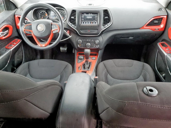 2019 Jeep Cherokee Latitude with VIN 1C4PJMCB5KD337646, listed as a Copart auction lot 58588455 with 120,845 mi miles and Salvage title. Bid and sale history available at DreamBid. Image 8.