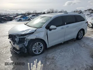 2024 Toyota Sienna LE z VIN 5TDGSKFC0RS133762, wystawiony jako Copart lot #43645915 z przebiegiem 6 771 mil mil oraz Szkoda całkowita • Salvage title. Historia ofert i sprzedaży dostępna na DreamBid. Obrazek 1.