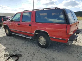 1993 GMC Suburban z VIN 1GKFK16K2PJ718788, wystawiony jako Copart lot #77080724 z przebiegiem 227 320 mil mil oraz Szkoda całkowita • Salvage title. Historia ofert i sprzedaży dostępna na DreamBid. Obrazek 2.
