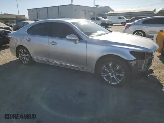 2008 Lexus LS 460 with VIN JTHBL46F285054643, listed as a Copart auction lot 71823434 with 71,714 mi miles and Salvage Title. Bid and sale history available at carsss.com. Image 4.