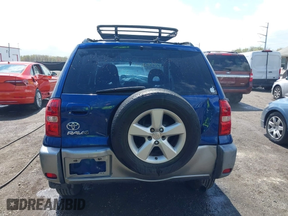 2005 Toyota RAV4 with VIN JTEGD20V350094758, listed as a IAAI auction lot 42033815 with 205,175 mi miles. Bid and sale history available at carsss.com. Image 16.