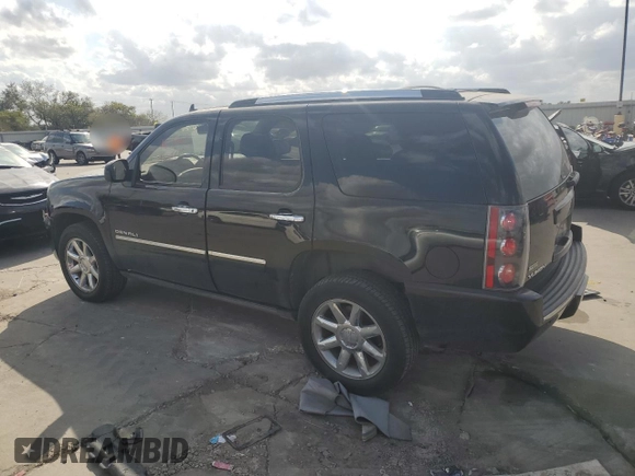 2011 GMC Yukon Denali with VIN 1GKS1EEF1BR213509, listed as a Copart auction lot 78236964 with 133,410 mi miles and Salvage Title. Bid and sale history available at carsss.com. Image 2.