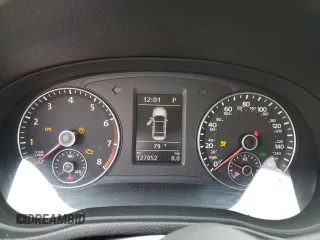 2013 Volkswagen Passat SEL Premium z VIN 1VWCH7A30DC039521, wystawiony jako Copart lot #56795935 z przebiegiem 127 052 mil mil oraz Nie do naprawy • Non repairable. Historia ofert i sprzedaży dostępna na DreamBid. Obrazek 9.