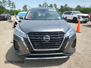 2023 Nissan Kicks SV with VIN 3N1CP5CV7PL498968, listed as a Copart auction lot 52902295 with 10,112 mi miles and Salvage Title. Bid and sale history available at DreamBid. Image 5.
