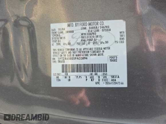 2005 Ford Ranger XLT z VIN 1FTZR45E05PA33894, wystawiony jako Copart lot #60548815 z przebiegiem 154 796 mil mil oraz Czysty tytuł • Clean title. Historia ofert i sprzedaży dostępna na DreamBid. Obrazek 10.