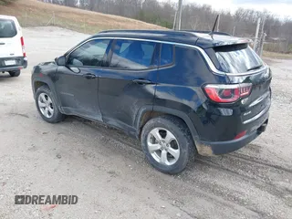 2017 Jeep Compass Latitude with VIN 3C4NJDBB6HT666092, listed as a IAAI auction lot 41199349 with 101,190 mi miles. Bid and sale history available at carsss.com. Image 3.
