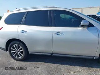 2015 Nissan Pathfinder SL with VIN 5N1AR2MNXFC617601, listed as a IAAI auction lot 42335005 with 121,903 mi miles and . Bid and sale history available at DreamBid. Image 6.