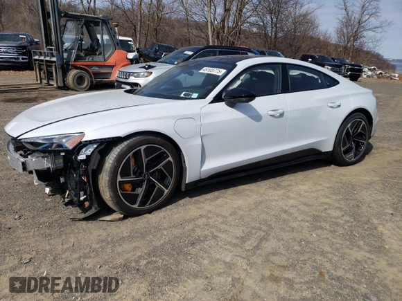 2024 Audi RS e-tron GT z VIN WAUBHBFW7R7901666, wystawiony jako Copart lot #49103775 z przebiegiem 7651 mil mil oraz Szkody całkowita. Historia ofert i sprzedaży dostępna na DreamBid. Obrazek 1.