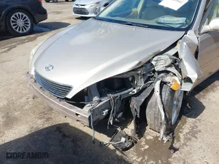 2005 Lexus ES 330 with VIN JTHBA30G355117200, listed as a IAAI auction lot 41889802 with 144,559 mi miles. Bid and sale history available at carsss.com. Image 6.